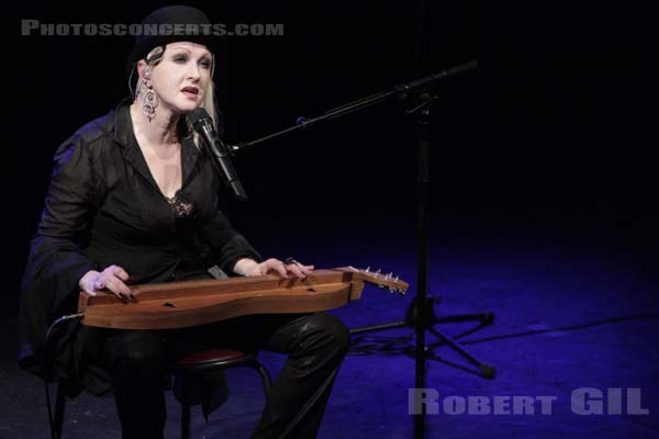 CINDY LAUPER - 2008-10-20 - PARIS - Le Bataclan - 